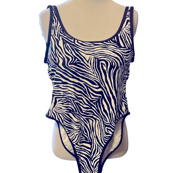 Michael Kors, one piece swimsuit, black and white zebra print, fully lined, new - Picture 2 of 10